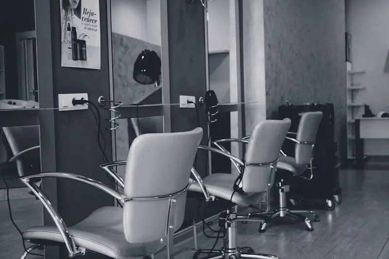 Raquel Pérez Peluquería y Barbería - Atarfe