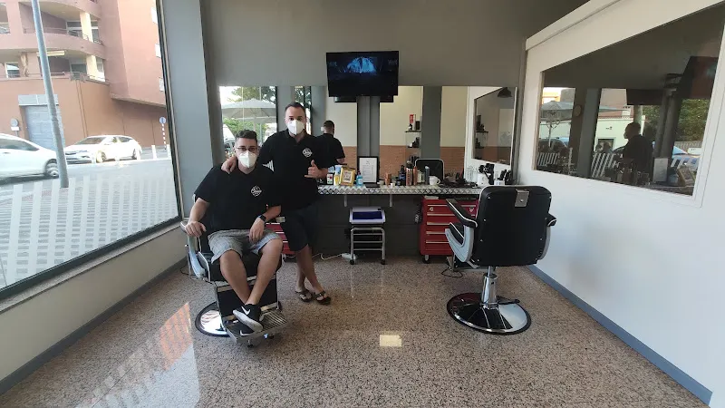 CLASSIC BARBERS - Barbería en Figueres - foto 2