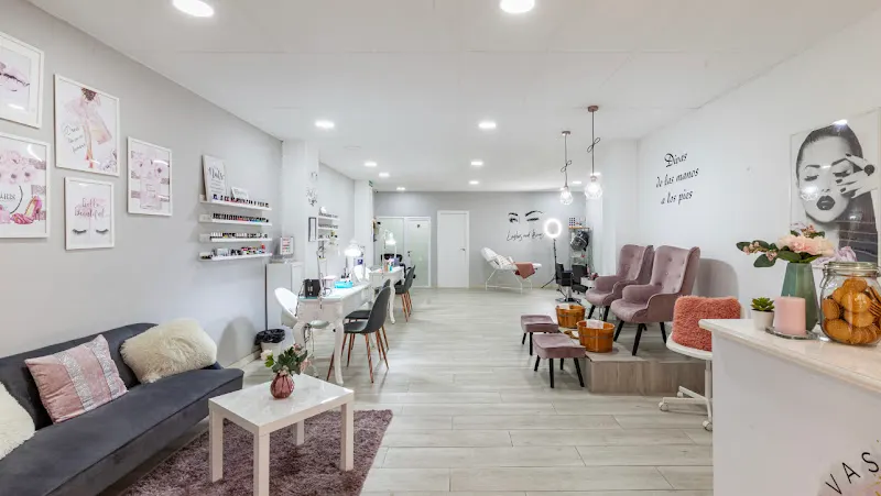 Divas Space - Salón de manicura y pedicura en Hospitalet de Llobregat (L) - foto 2
