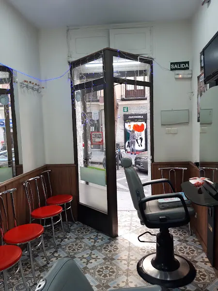 Peluqueria Y Barberia Atik - Madrid