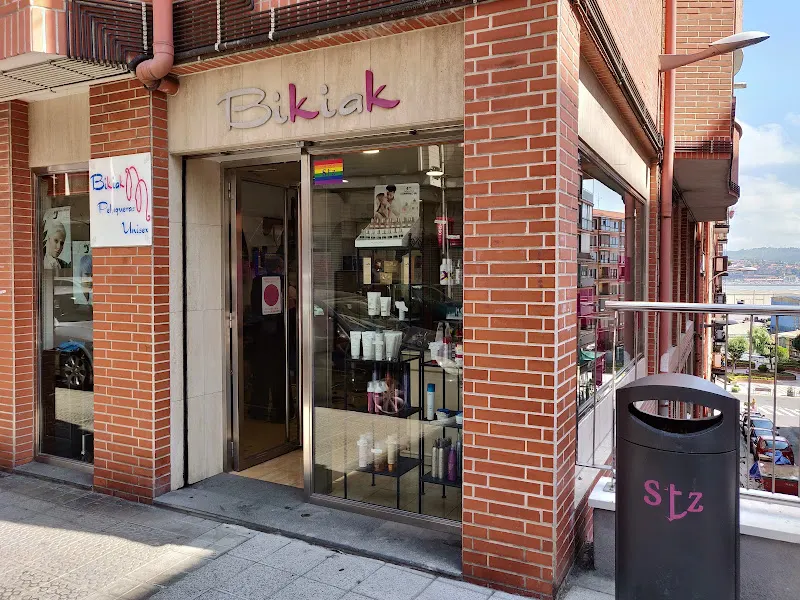 Bikiak