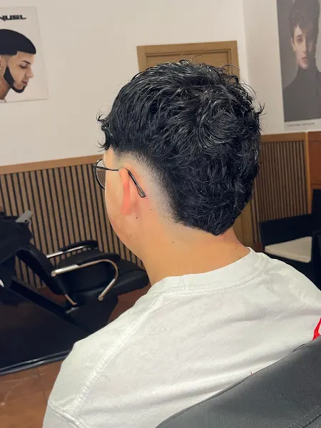 Manu Cut Studio - Peluquería en Quintanar de la Orden - foto 2