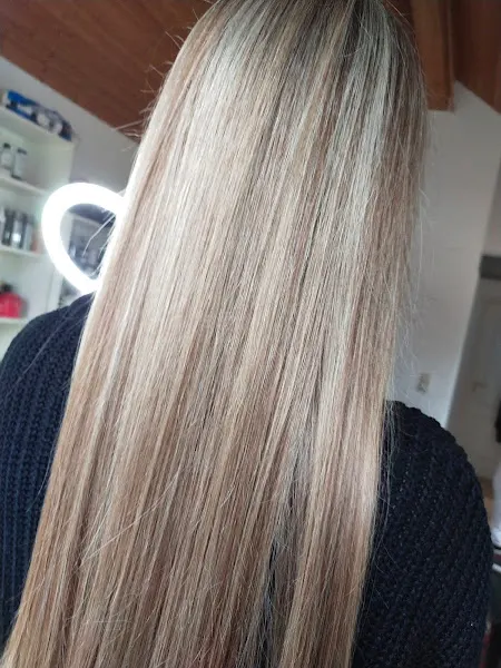 Peluquería Ania Denia mechas - Peluquería en Denia - foto 2