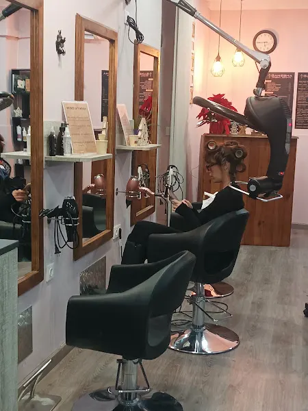 Ganesha Hair Studio - Denia