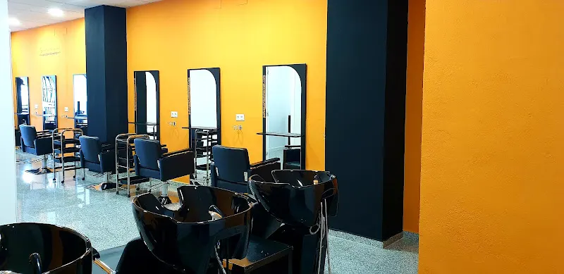 PELUQUERÍAS LOW COST ARACENA - Aracena