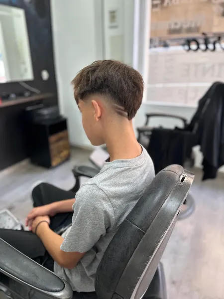 PELUQUERÍA/BARBERIA IONUT COMAN