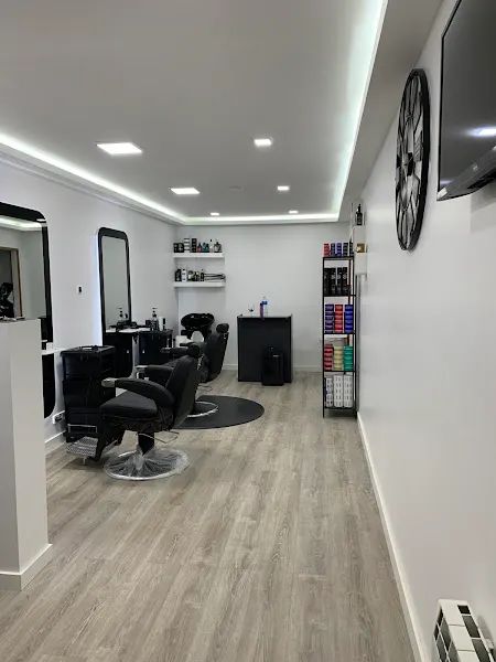 Peluquería Black & White - Vic