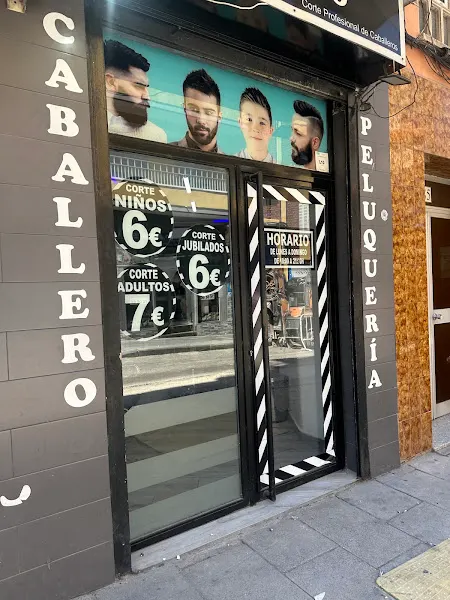Capelo - Peluquería en Madrid - foto 2