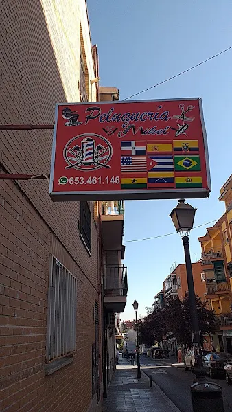 MIKEL PELUQUERIA LATINOS 2