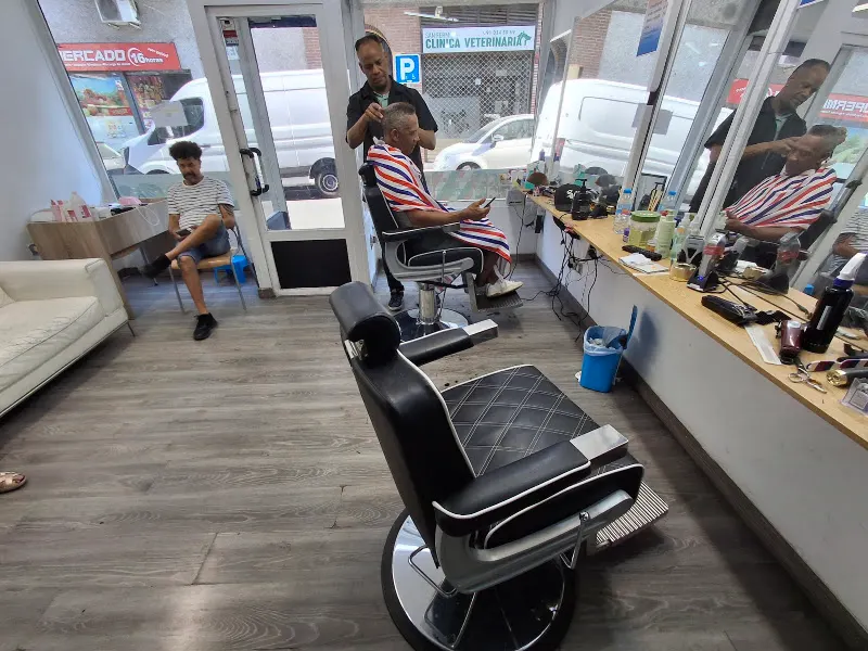 Peluquería Dominicana ST - Madrid