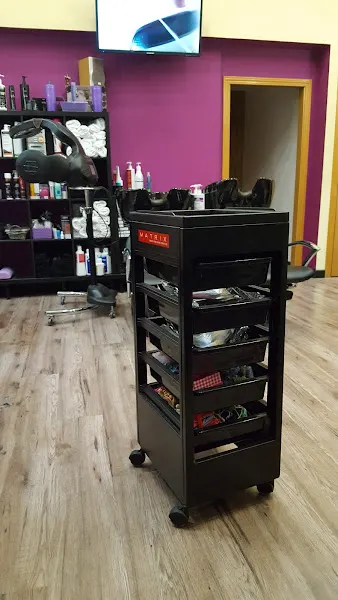 YOVI'S Peluqueria