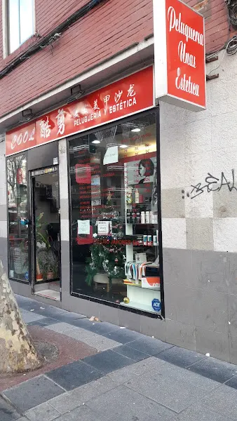 Cool. Peluquería y estética.