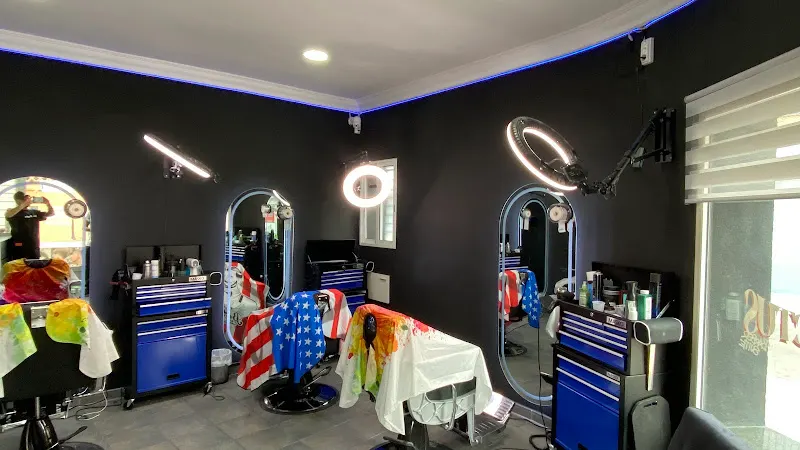 INVICTUS Barber Suite