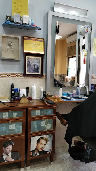 Barras Peluqueros, S.L. - Peluquería en Madrid - foto 2