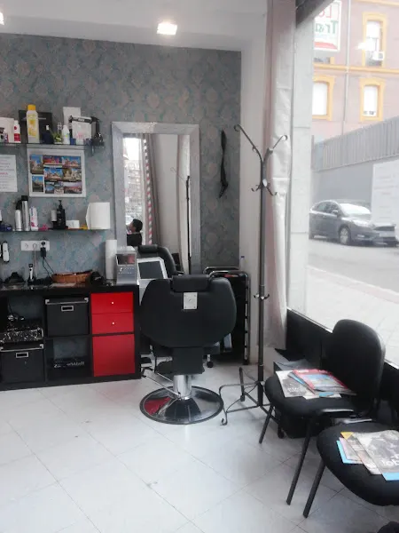 Peluquería hombres embajadores