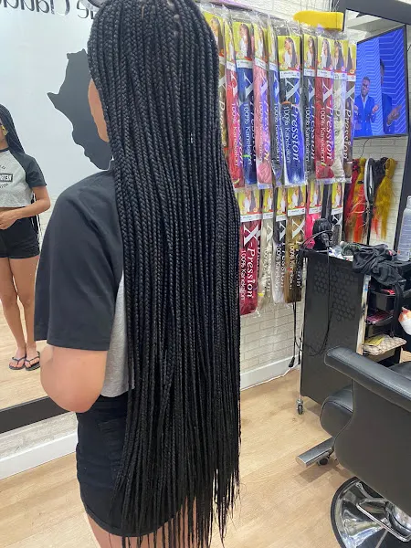 Peluquería africana ff.Marie Claude