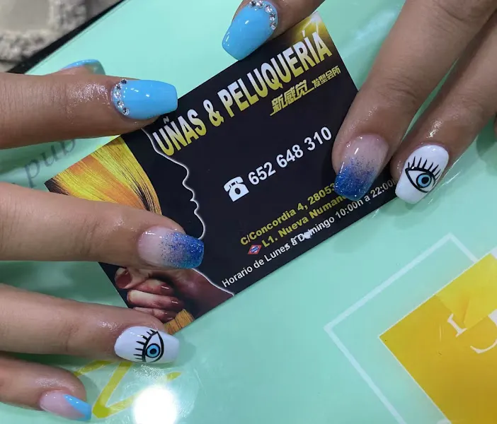 peluquería Y uñas 新感觉 - Madrid