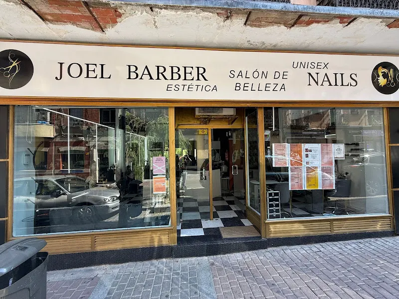 Macuca salón de belleza y barberia - Peluquería en Madrid - foto 2