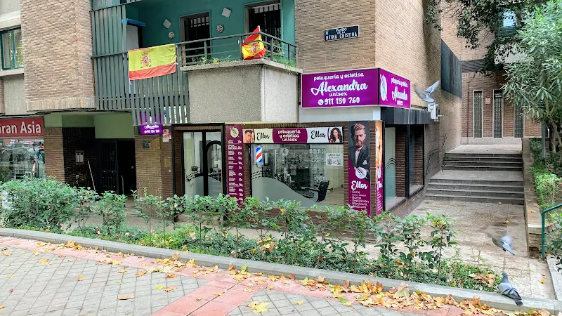 Peluquería, Barbería & Estética Unisex Alexandra - Peluquería en Madrid - foto 3