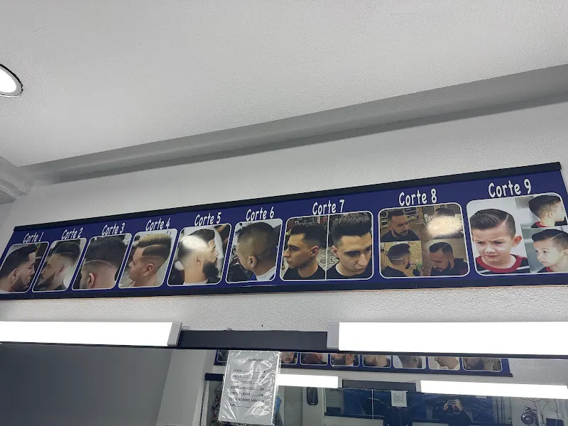 Peluquería Barbería Los Amigos - Peluquería en Madrid - foto 2