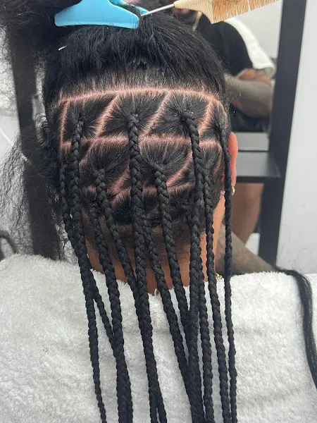 Trenzas Lafatou - Peluquería Afro