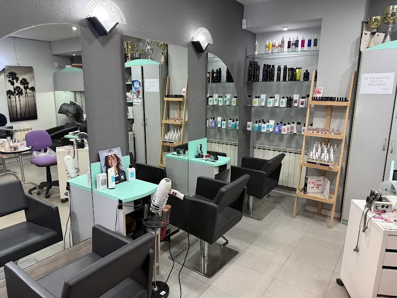 J. CARLO´S PELUQUEROS