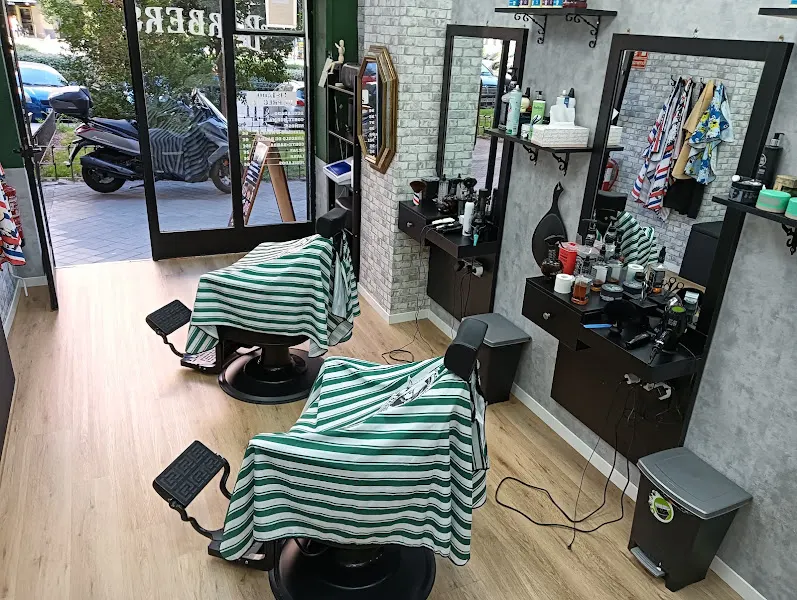 Peluquería (Barber Shop Newstyle) - Madrid