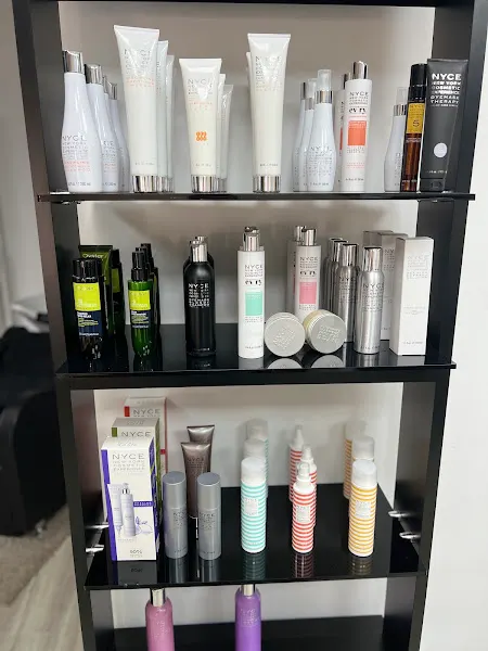 Peluquería y Estética ROSENI LIMA - Peluquería en Madrid - foto 2