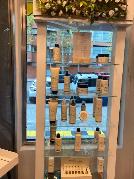 Peluquería Caleruega y Arte - Peluquería en Madrid - foto 2