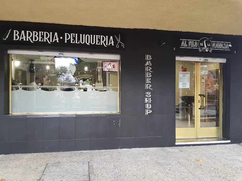 Al filo de la navaja, barber shop