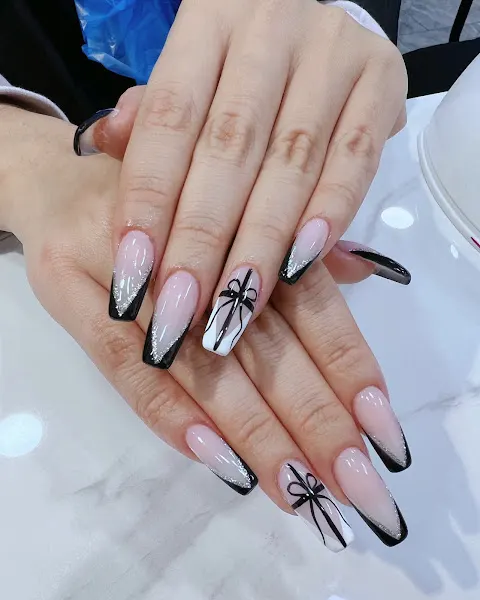 （MH Peluqueria y Uñas） - Peluquería en Madrid - foto 2