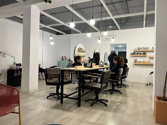 SALON 224