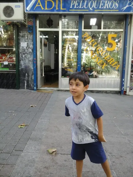 Adil Peluqueros - Peluquería en Madrid - foto 2