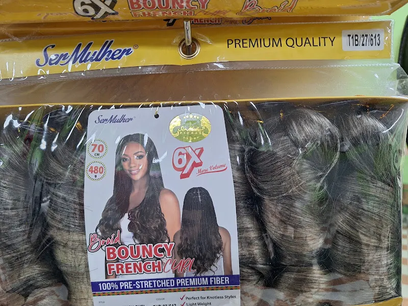 PELUQUERIA EXTENSIONES Y TRENZAS RD - Madrid