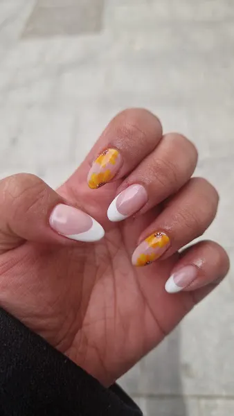 Lanka peluquería y uñas
