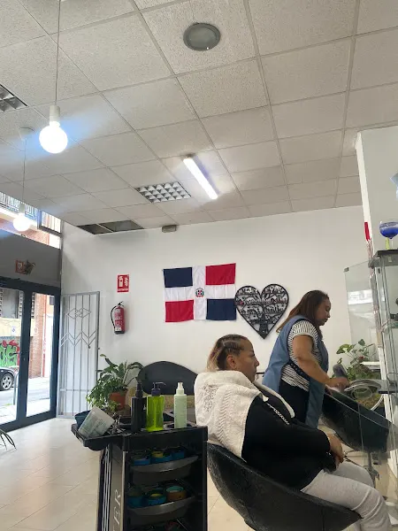 Novas Peluqueros
