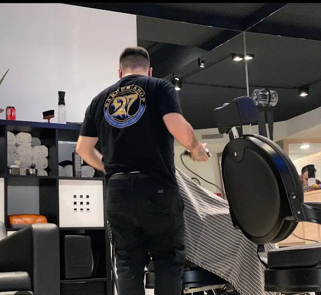 27 Barber Shop - Barbería en Madrid - foto 2