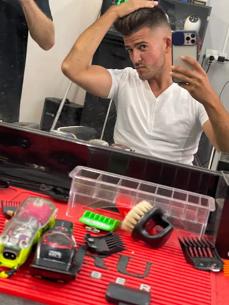 Josea_Barber - Barbería en Lucena - foto 3