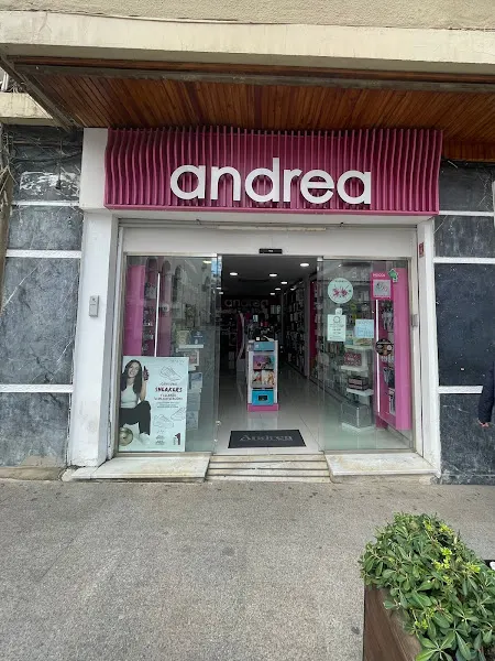Productos de Peluquería y Cosmética Andrea S.L. - Tienda de productos de belleza en Lucena - foto 2