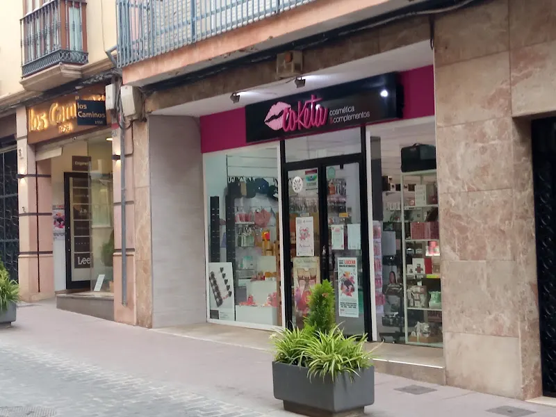 Coketa Cosmética & Complementos - Tienda de cosméticos en Lucena - foto 4