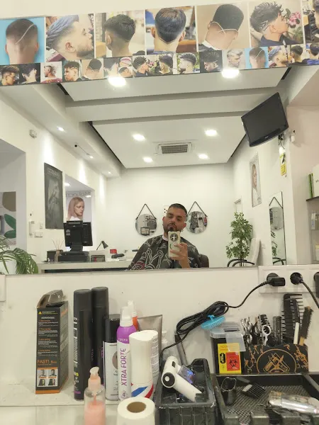 Janela peluquería estetica - Madrid