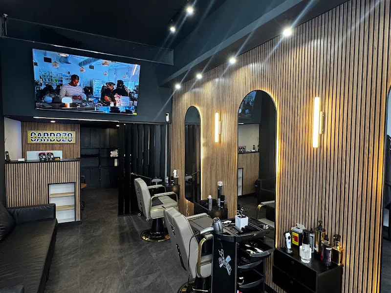 Cardozo BarberStudio - Peluquería en Madrid - foto 2
