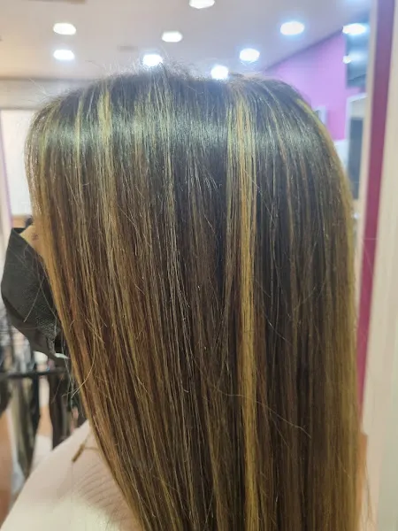 Peluqueria Y Estética Unisex Pasarela