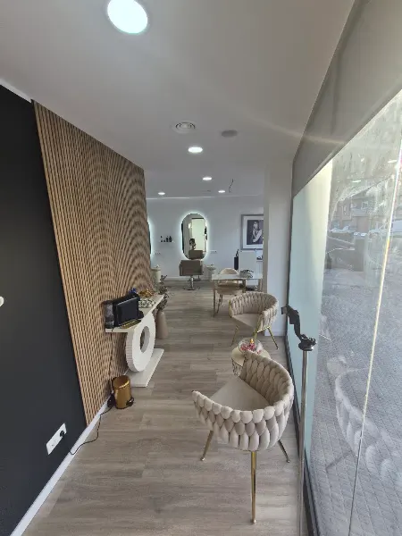 Begoña gomez hair studio