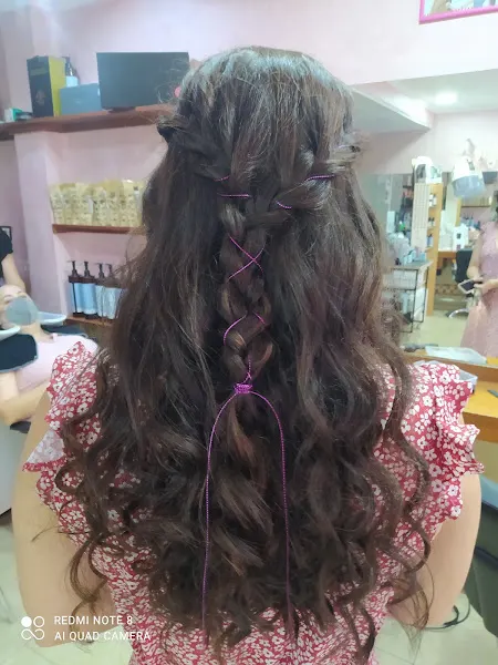 M Jose Font Estilistas - Peluquería en Cullera - foto 3