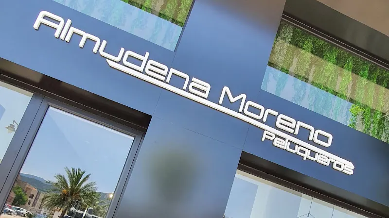 Almudena Moreno Peluqueros - Alcoy