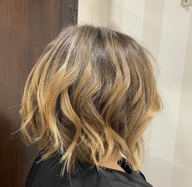 Leo Beauty Salon Barber Shop