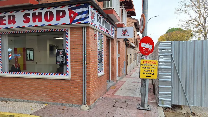 Barberia RIWHAL - Peluquería en San Fernando de Henares - foto 2