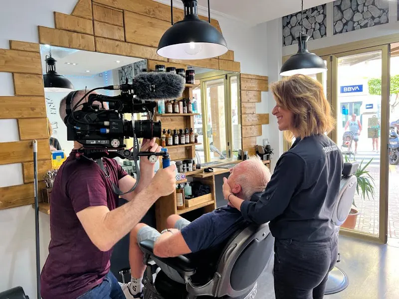 Eva's barber shop - Barbería en Santa Eulalia del Río - foto 2