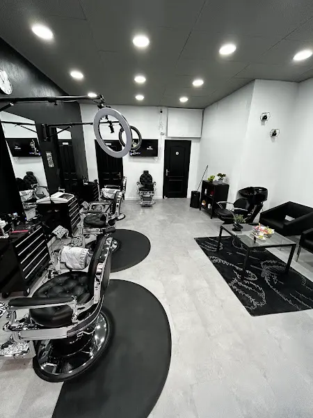 KS BARBER STUDIO